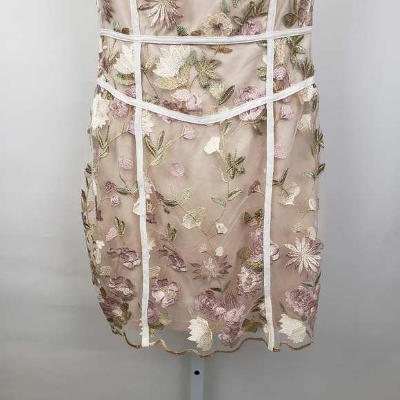 TOBI FANCY THAT MULTI FLORAL BODYCON DRESS - Size small - Picture 4 of 12